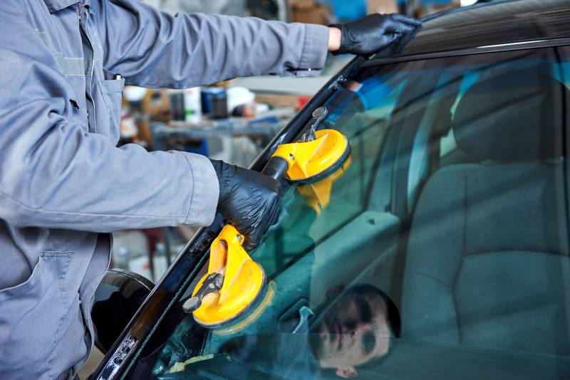 Remplacement et réparation de pare-brise près de Lillebonne – Vitres et vitrage automobile toutes marques