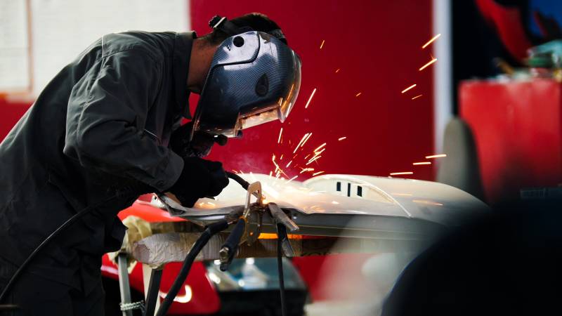 Techniques de soudure et redressage châssis : comment assurer l'intégrité d'un cadre de véhicule accidenté pour les automobilistes de Lillebonne.