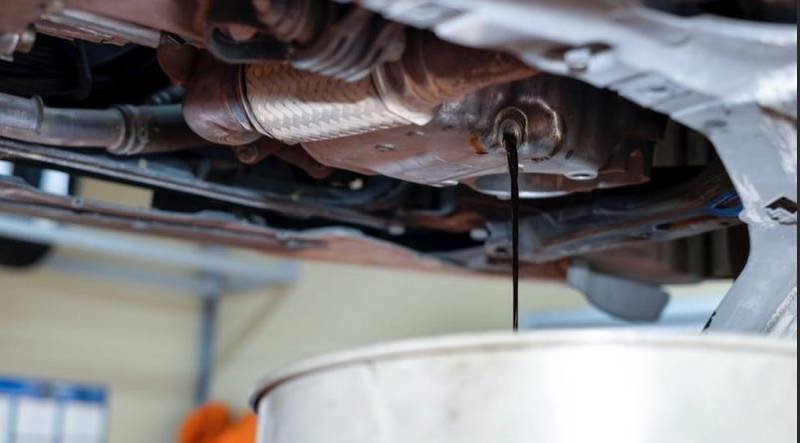 Vidange auto près de Bolbec : Préservez la santé de votre moteur!