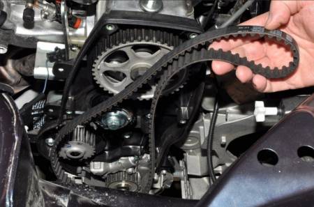 Notre zone d'activité pour ce service Redressage et débosselage portière avant avec peinture complète et gestion sinistre à Port-Jérôme-sur-Seine 76170 en Seine-Maritime sans avance de frais pour tous véhicules